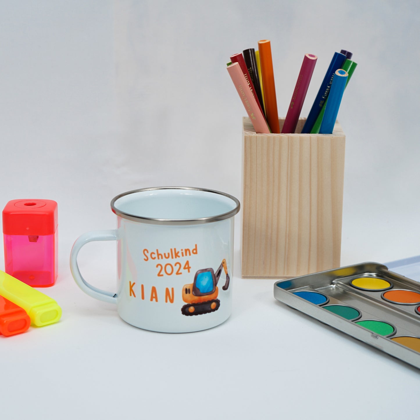 Emaille Kindertasse Personalisiert - Bagger Joe