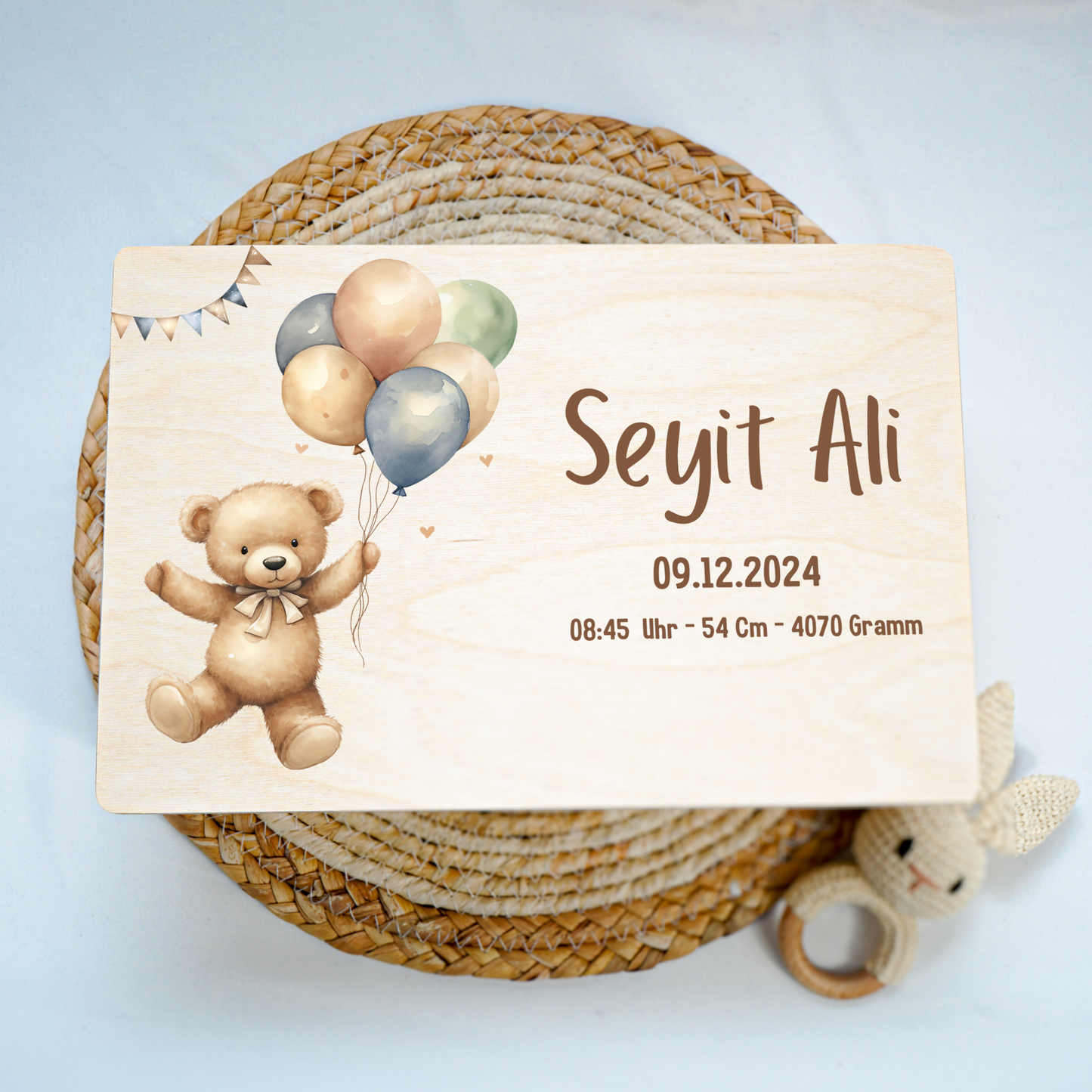 Personalisierte Erinnerungskiste - Boho Bär & Bunte Luftballons