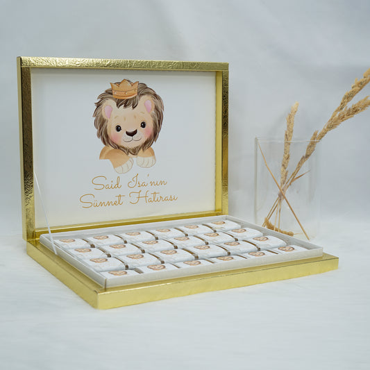 Schokobox Personalisiert - Babylöwe & Krone