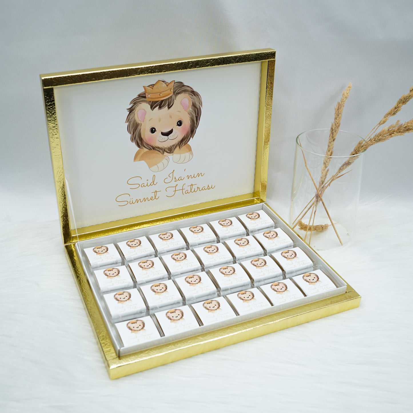 Schokobox Personalisiert - Babylöwe & Krone