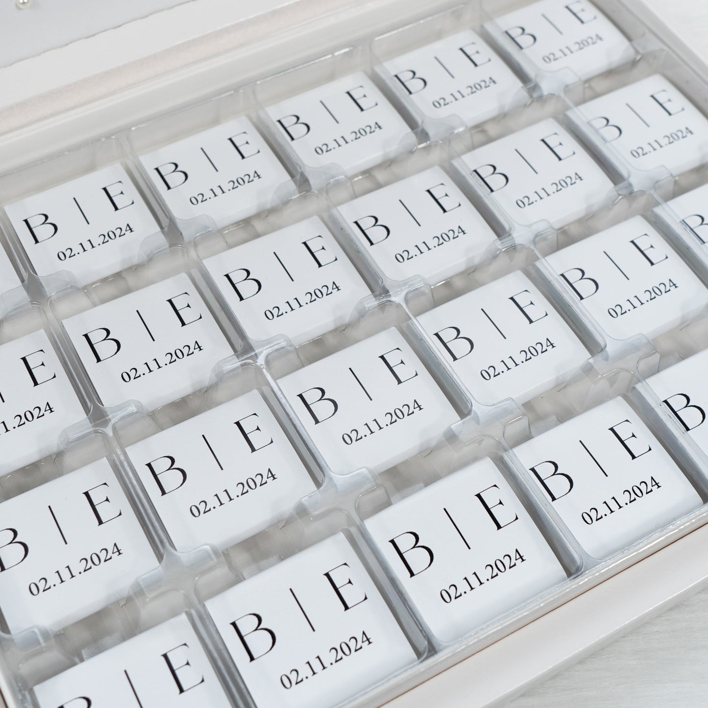 Schokobox Personalisiert - White Pearls