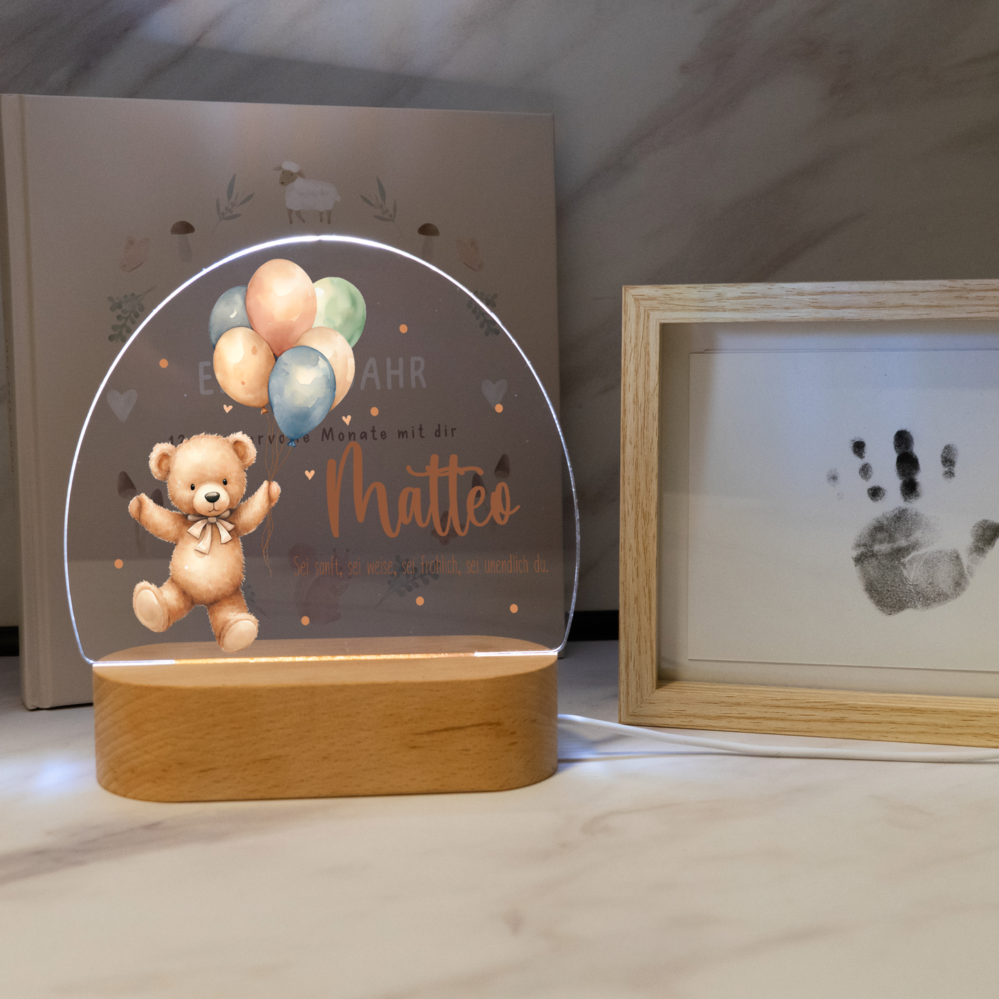 Personalisierte Nachtlampe LED - Boho Bär mit bunten Ballons