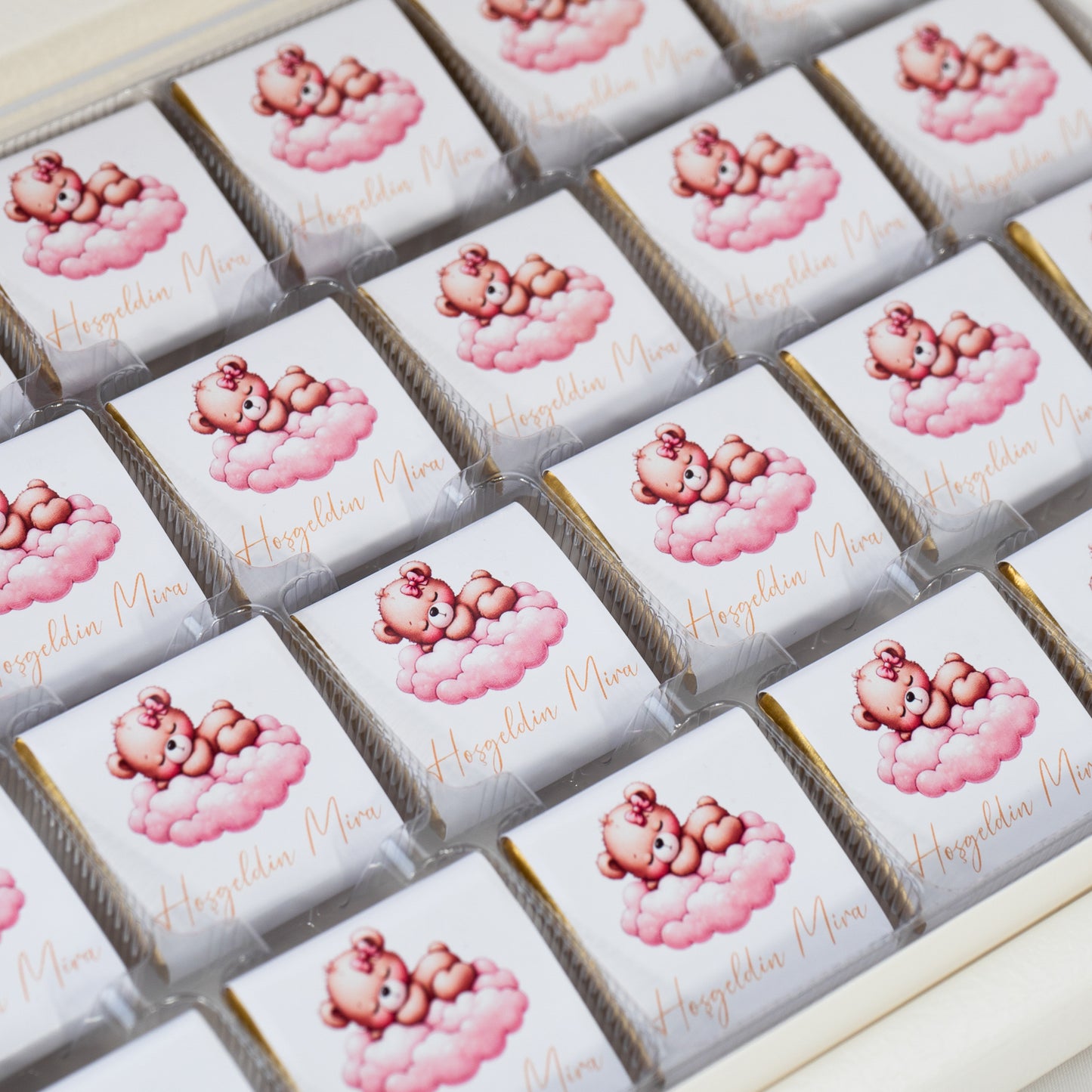 Schokobox Personalisiert - Rosa Teddy auf Wolken