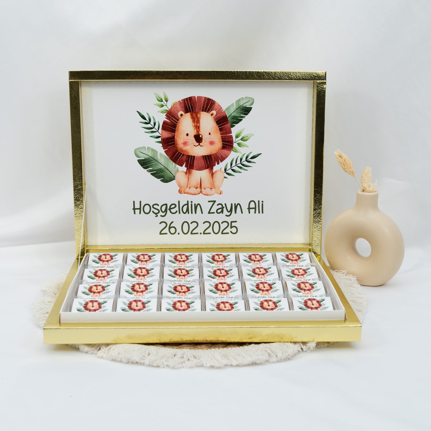 Schokobox Personalisiert - Babylöwe Safari