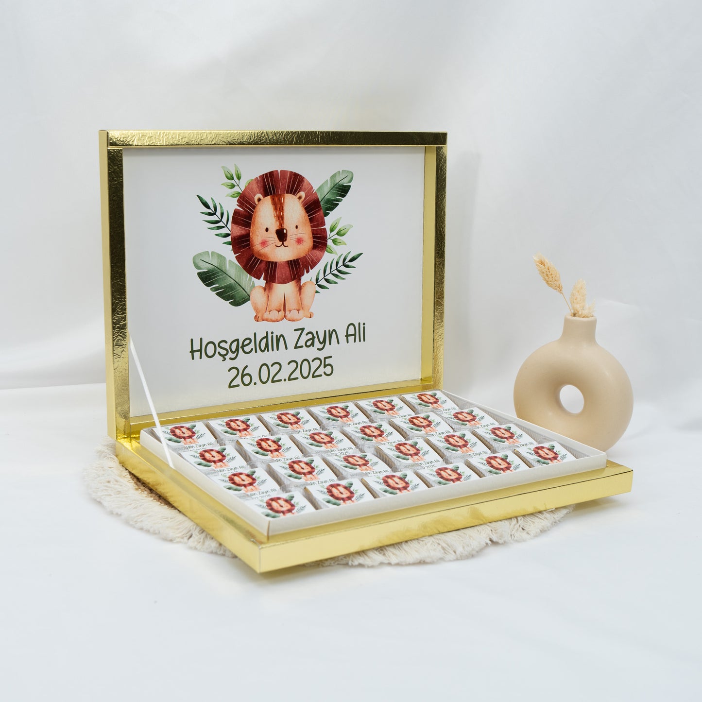 Schokobox Personalisiert - Babylöwe Safari