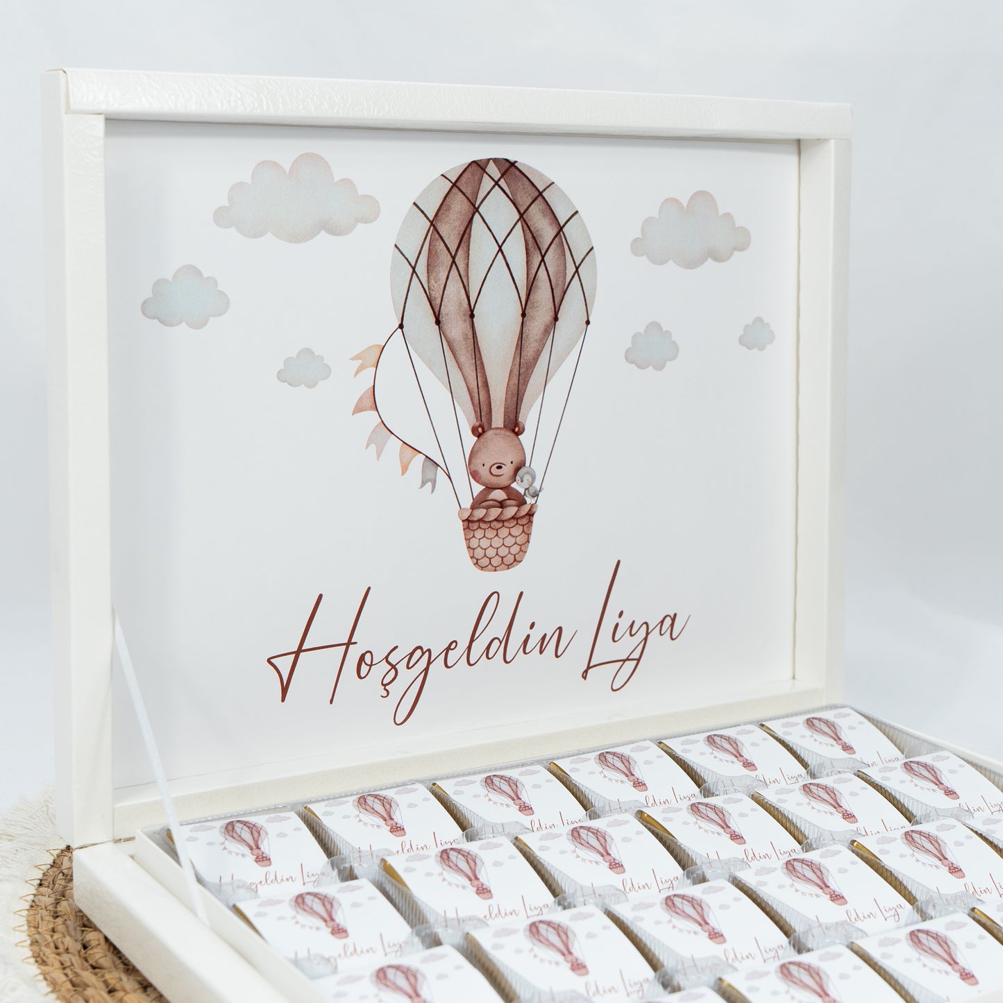 Schokobox Personalisiert - Teddy im Heißluftballon