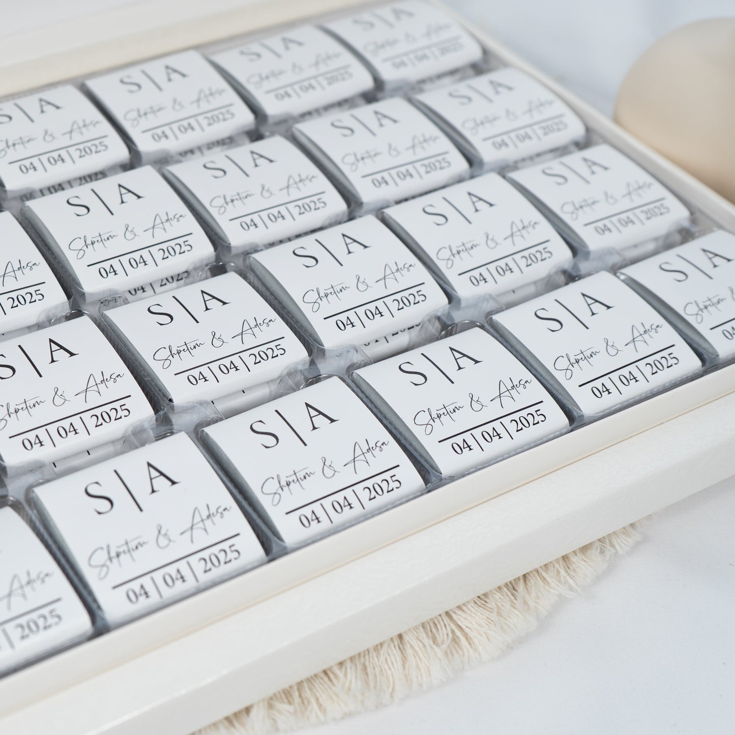 Schokobox Personalisiert - Elegant & Minimalistisch