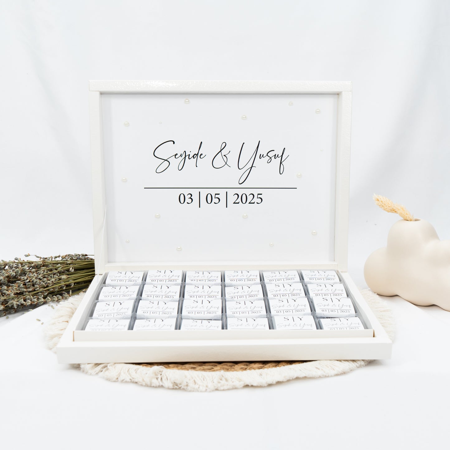Schokobox Personalisiert - Classy Love & Perlen