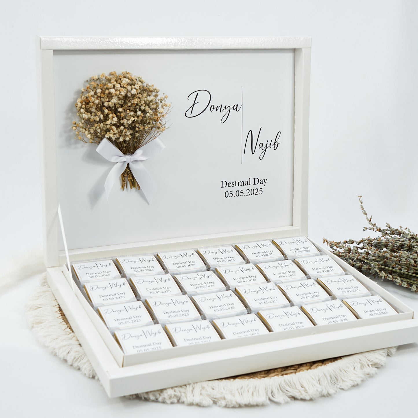 Schokobox Personalisiert - Endless Love & Schleierkraut