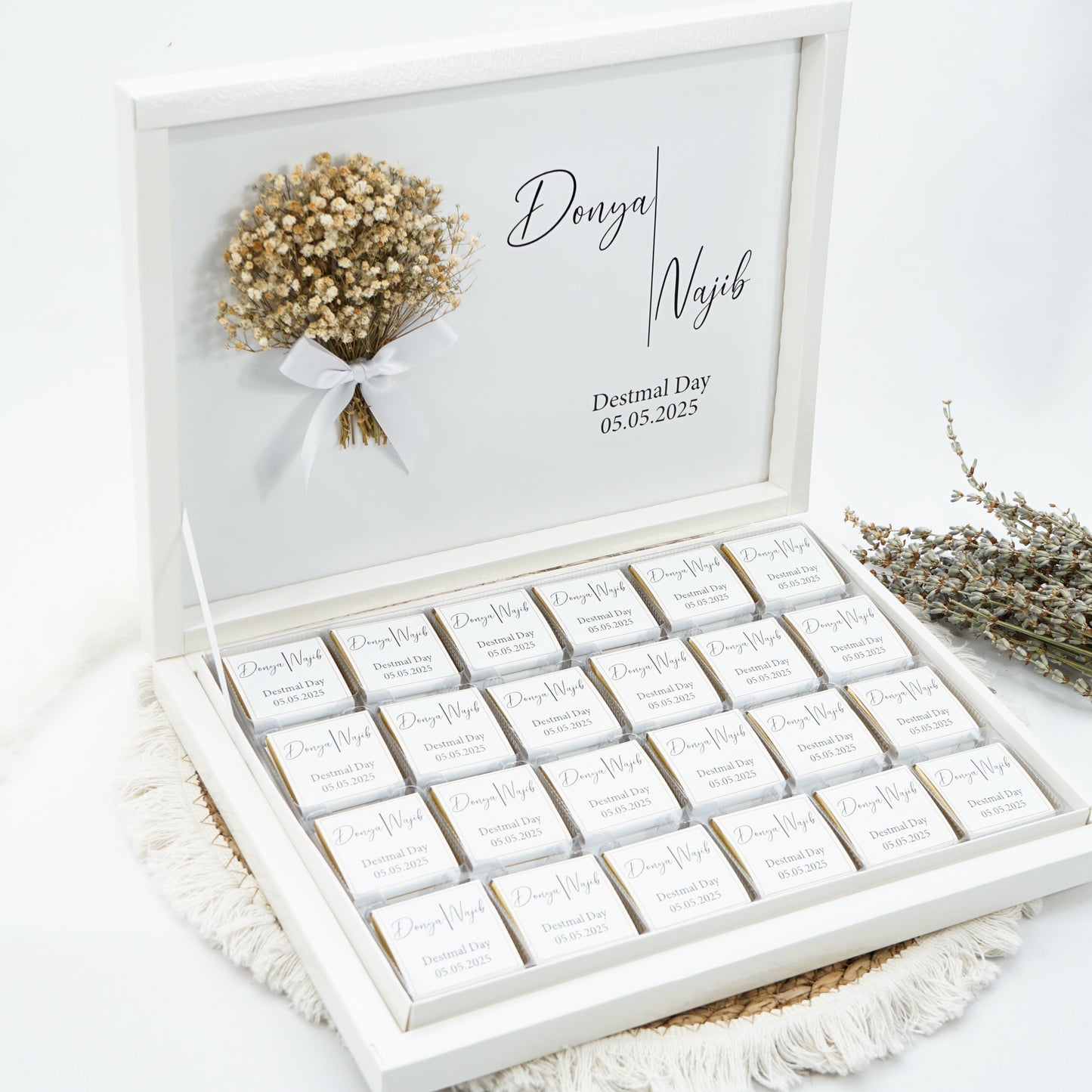 Schokobox Personalisiert - Endless Love & Schleierkraut