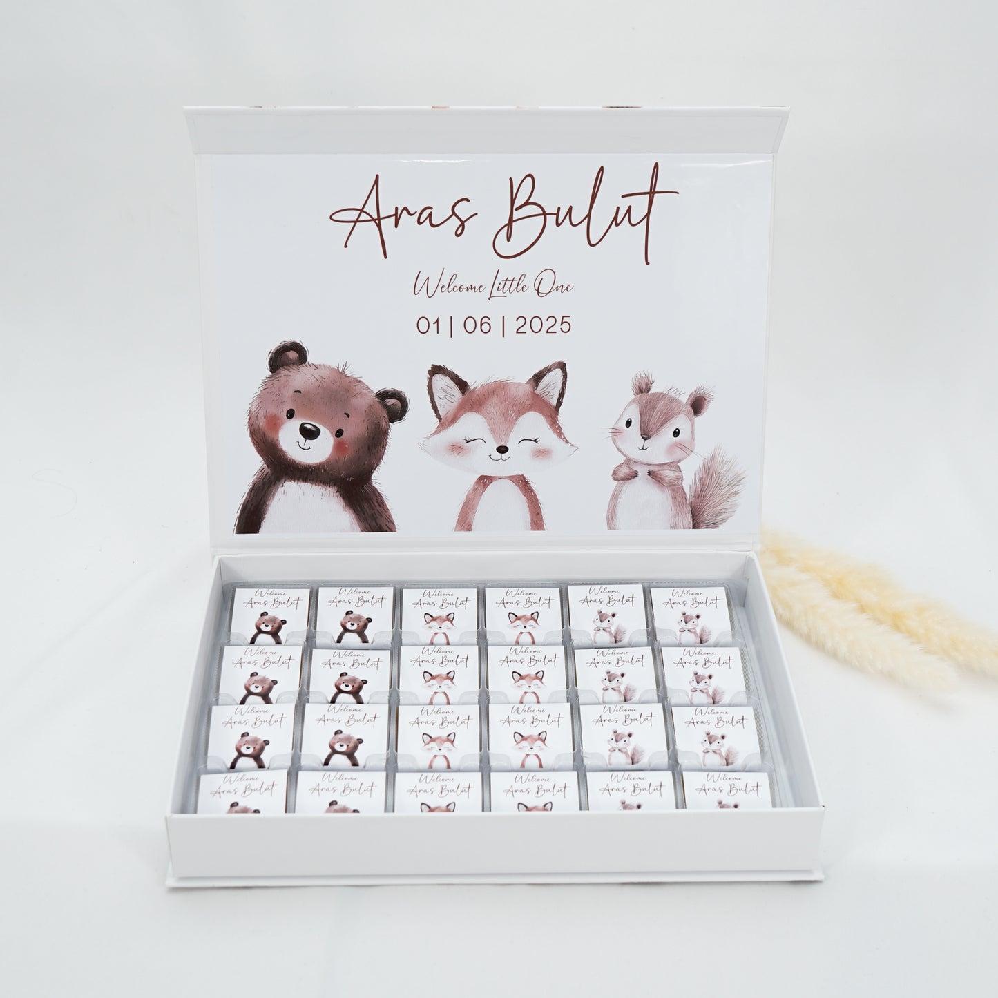 Premium Schokobox personalisiert- Blauer Teddy im Auto
