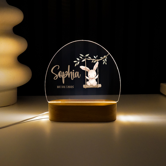 Personalisierte Nachtlampe LED - Hase auf Schaukel