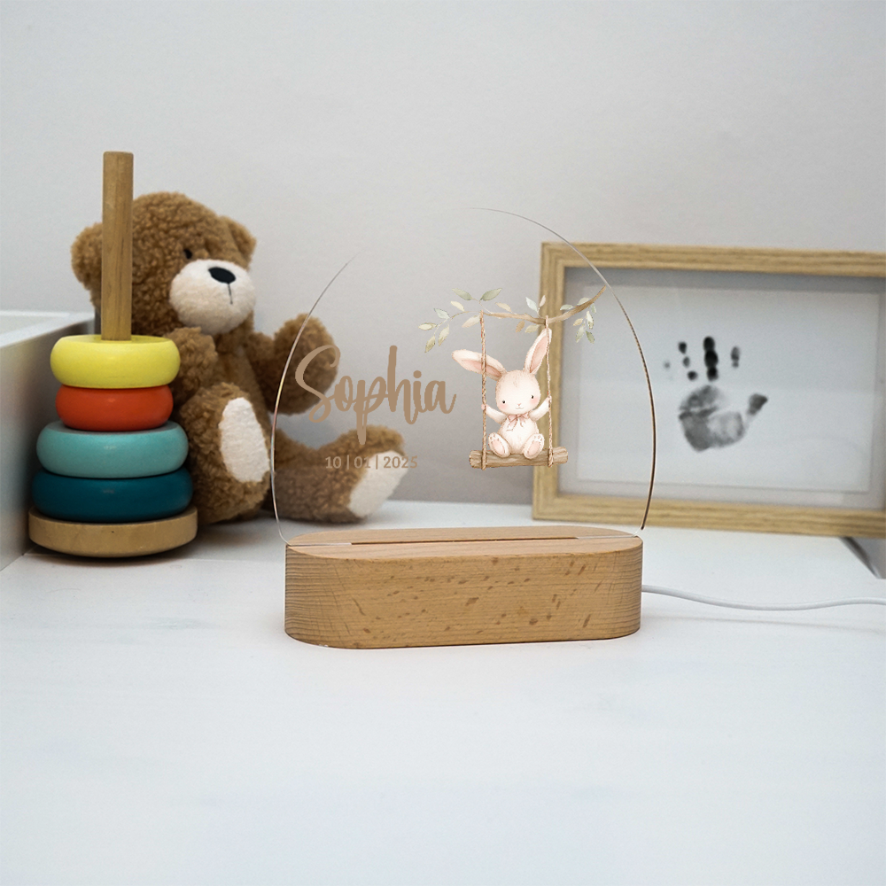 Personalisierte Nachtlampe LED - Hase auf Schaukel