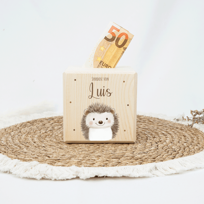 Personalisierte Spardose aus Holz - Igel