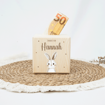 Personalisierte Spardose aus Holz - Hasenmotiv