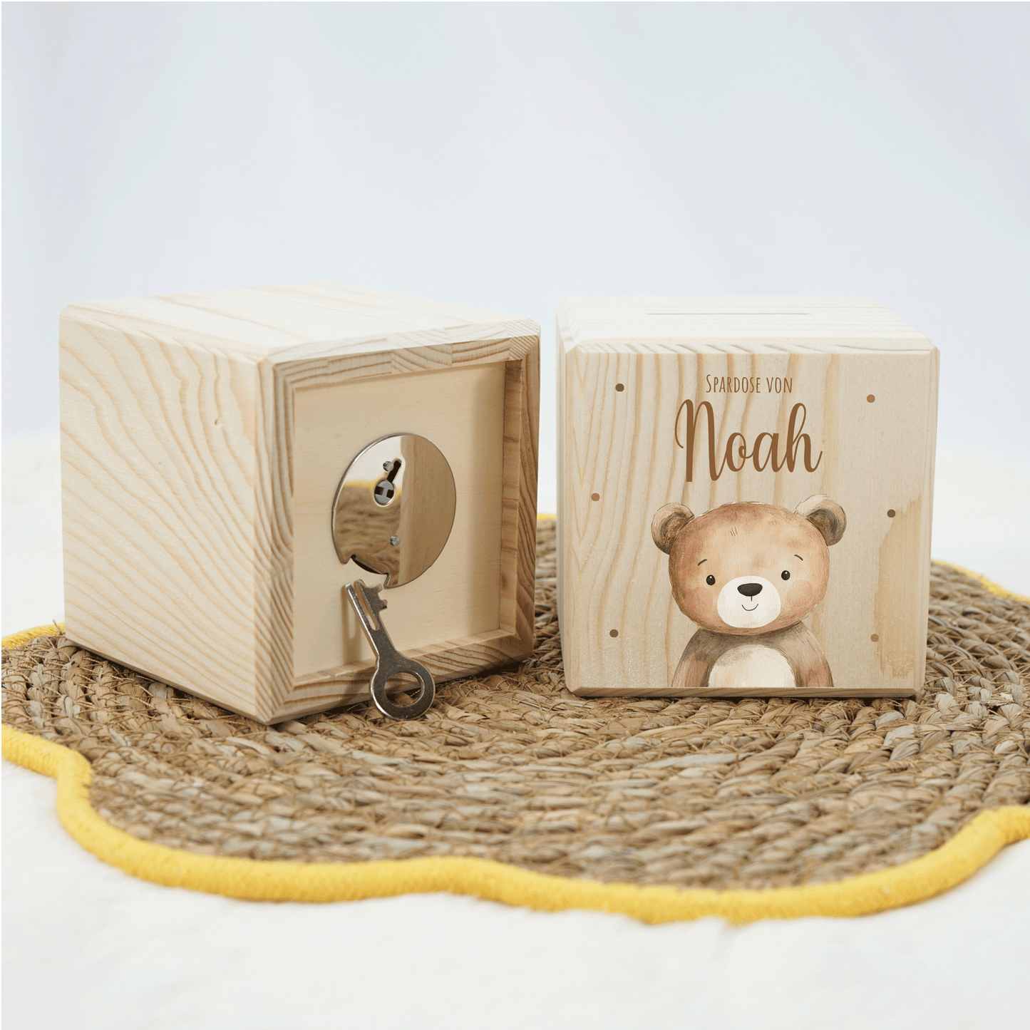 Personalisierte Spardose aus Holz - Süßer Teddybär