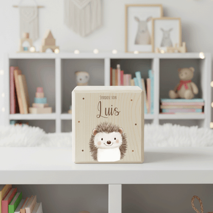 Personalisierte Spardose aus Holz - Igel